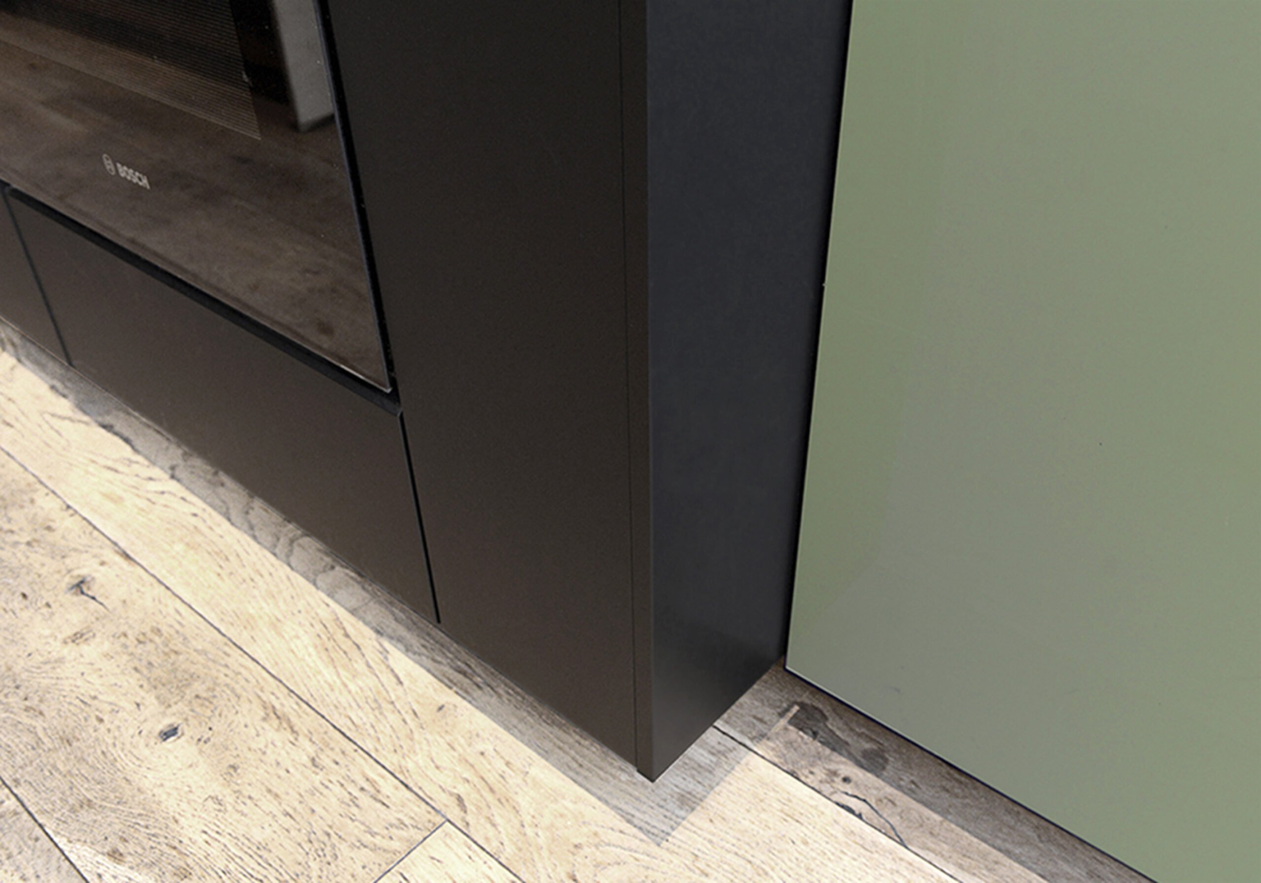 SAGE-kitchen-bottom-black-bench-photo-interior-trends-2020-PGPstudio